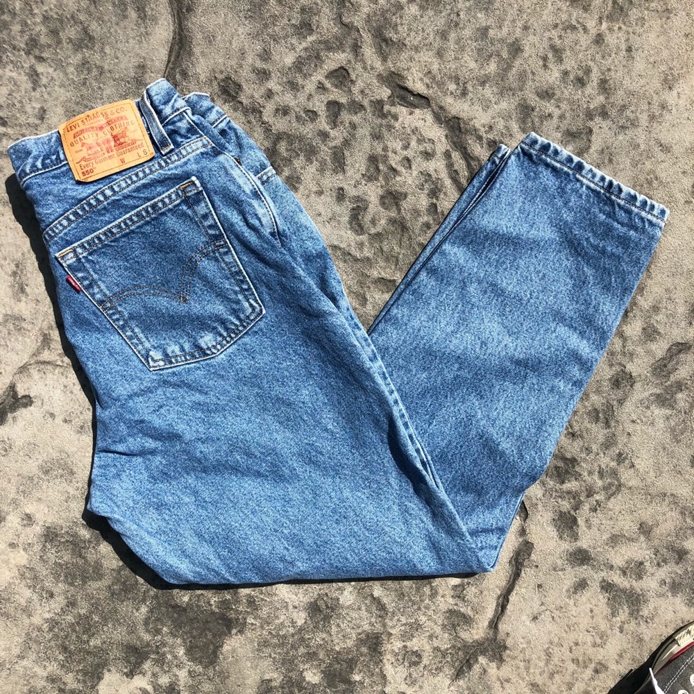 Vintage Levi's Mom Jeans 550